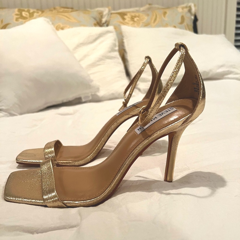 Steve Madden gold high heels